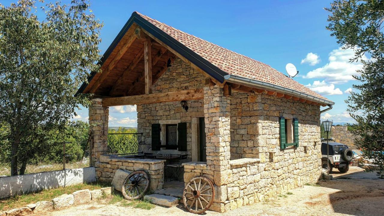 Villa Maslina Saric Devrske エクステリア 写真